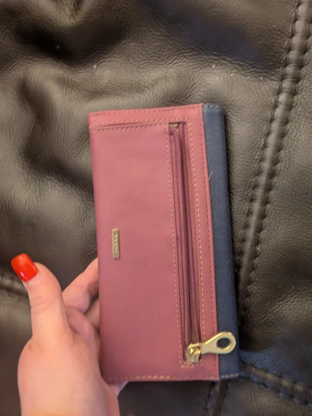 Women's Tricolor Scalloped Leather Wallet - Blue, Pink & Red